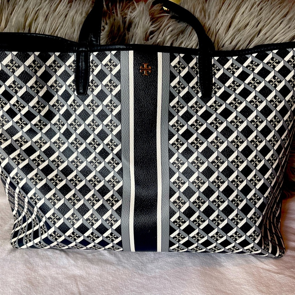 Tory Burch Geo Logo Tote